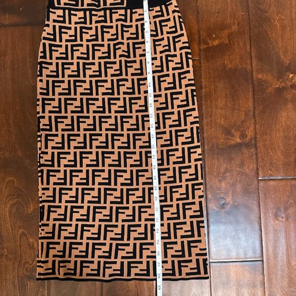 New Women’s Beige And Black Knit Bodycon Midi Skirt Geometric Pattern Size: S - Picture 9 of 10